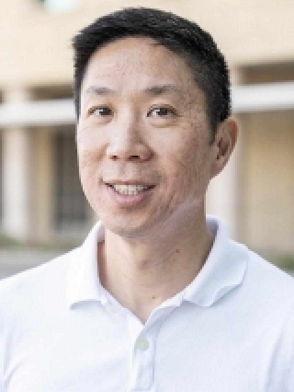Cho Lam Headshot
