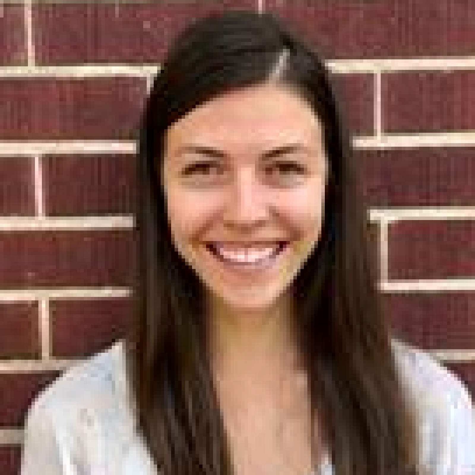 Emily Innis Headshot